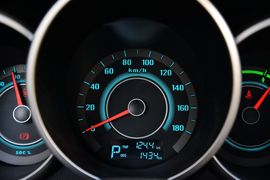 2015款长安逸动电动车尊贵型