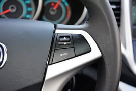 2015款长安逸动电动车尊贵型