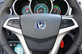 2015款长安逸动电动车尊贵型