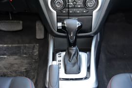 2015款长安逸动电动车尊贵型