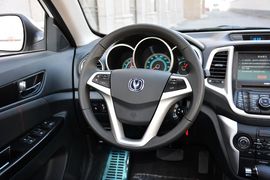 2015款长安逸动电动车尊贵型