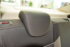 2012款福特福克斯三厢1.6L手动舒适型