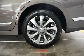 2014款日产天籁公爵2.5L
