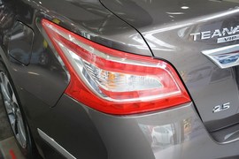 2014款日产天籁公爵2.5L