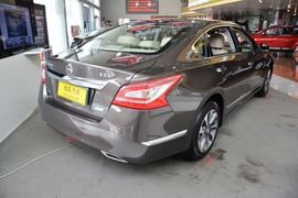 2014款日产天籁公爵2.5L