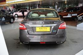 2014款日产天籁公爵2.5L