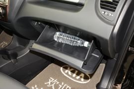 2013款起亚狮跑2.0L