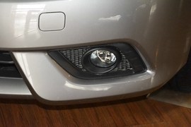 2013款日产骊威1.6XE