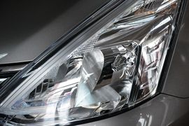 2013款日产骊威1.6XE