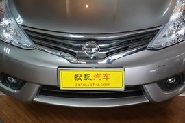 2013款日产骊威1.6XE