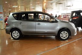 2013款日产骊威1.6XE