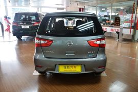 2013款日产骊威1.6XE