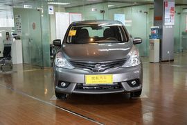 2013款日产骊威1.6XE
