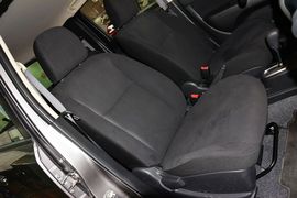2013款日产骊威1.6XE