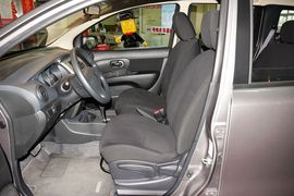 2013款日产骊威1.6XE