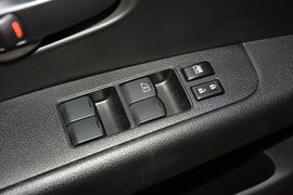2013款日产骊威1.6XE