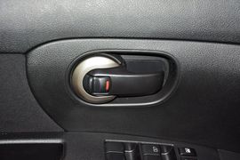 2013款日产骊威1.6XE