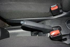 2013款日产骊威1.6XE