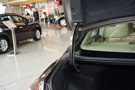 2013款日产天籁2.0XL舒适版
