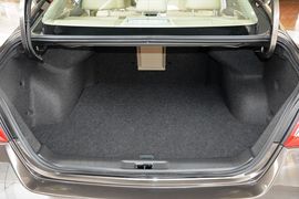 2013款日产天籁2.0XL舒适版
