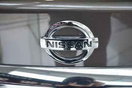2013款日产天籁2.0XL舒适版