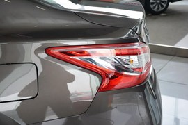 2013款日产天籁2.0XL舒适版