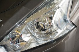 2013款日产天籁2.0XL舒适版