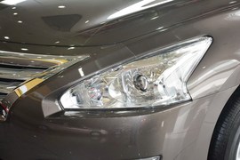 2013款日产天籁2.0XL舒适版