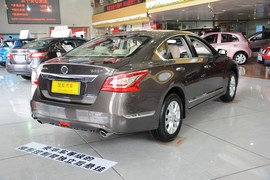 2013款日产天籁2.0XL舒适版