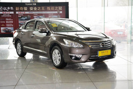 2013款日产天籁2.0XL舒适版