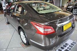 2013款日产天籁2.0XL舒适版