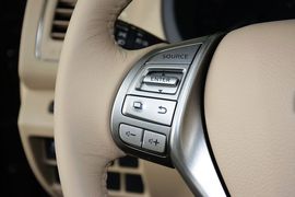 2013款日产天籁2.0XL舒适版