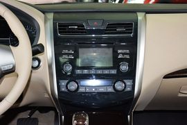 2013款日产天籁2.0XL舒适版