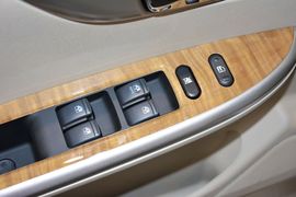 2015款别克凯越1.5L自动型