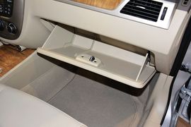 2015款别克凯越1.5L自动型