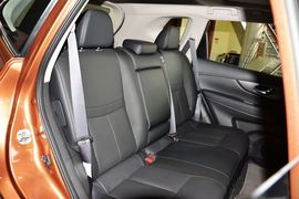 2014款日产奇骏2.0L