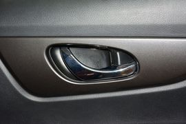 2014款日产奇骏2.0L