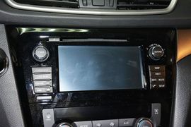 2014款日产奇骏2.0L