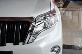 2015款一汽丰田普拉多2.7L自动标准版