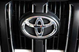 2015款一汽丰田普拉多2.7L自动标准版