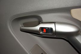 2014款丰田逸致180E自动精英版