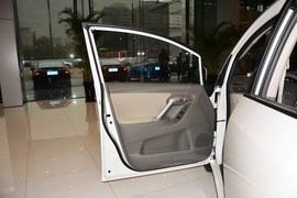 2014款丰田逸致180E自动精英版