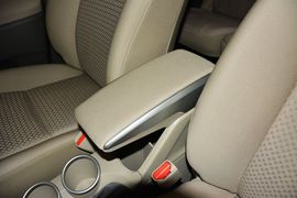 2014款丰田逸致180E自动精英版