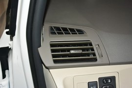 2014款丰田逸致180E自动精英版