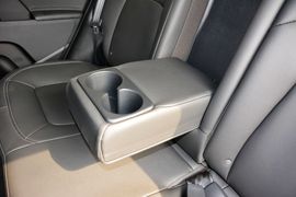 2015款起亚智跑2.0L自动两驱版DLX