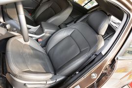 2015款起亚智跑2.0L自动两驱版DLX