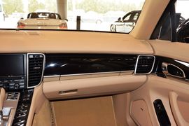 2014款保时捷Panamera