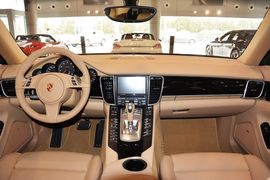 2014款保时捷Panamera