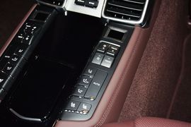 2014款保时捷Panamera