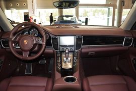 2014款保时捷Panamera